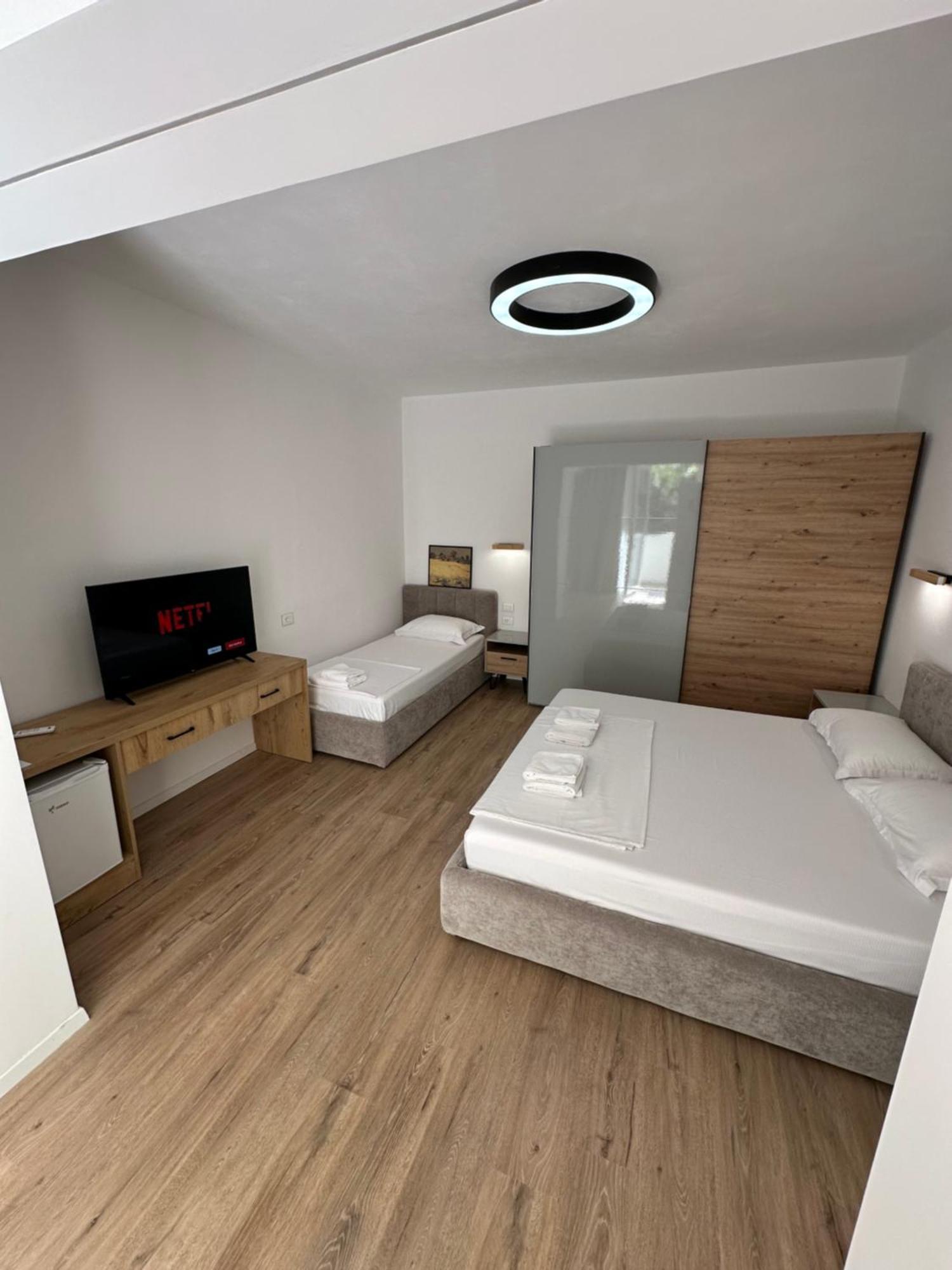 New Bazaar Studios Тирана Екстериор снимка